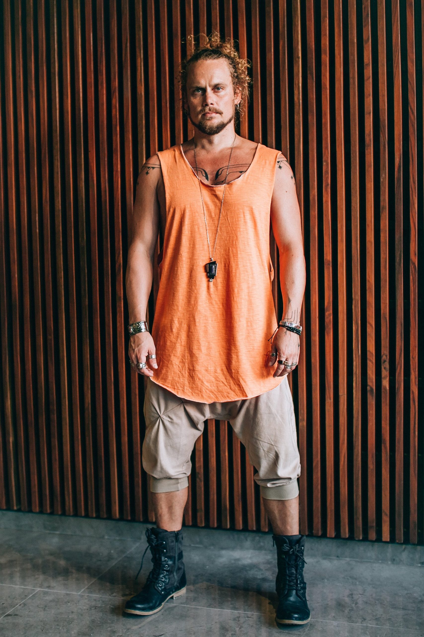 Organic Cotton Sleeveless Shirt: Asymmetric Yoga Tank Top Organic Cotton Sleeveless Shirt: Asymmetric Yoga Tank Top